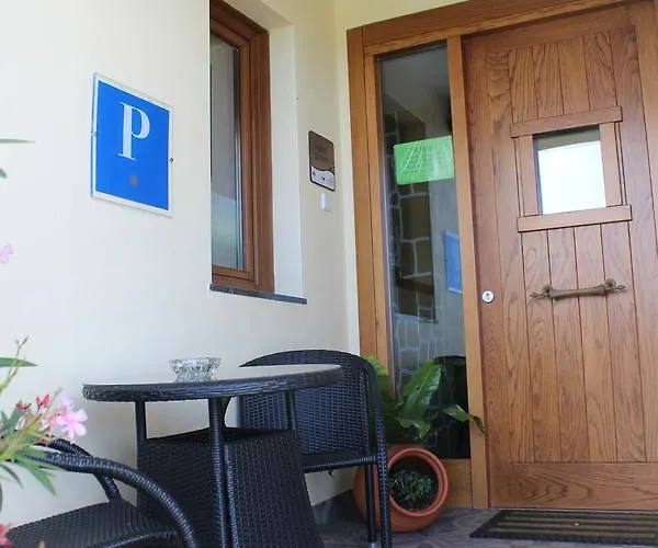 Gazteategi Bed & Breakfast *